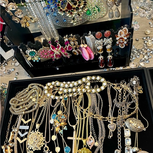 MY 1ST JEWELRY SHOW!!!! PLEASE LIKE TO BE NOTIFIED OF MY LIVE SHOW!!! - Picture 17 of 17